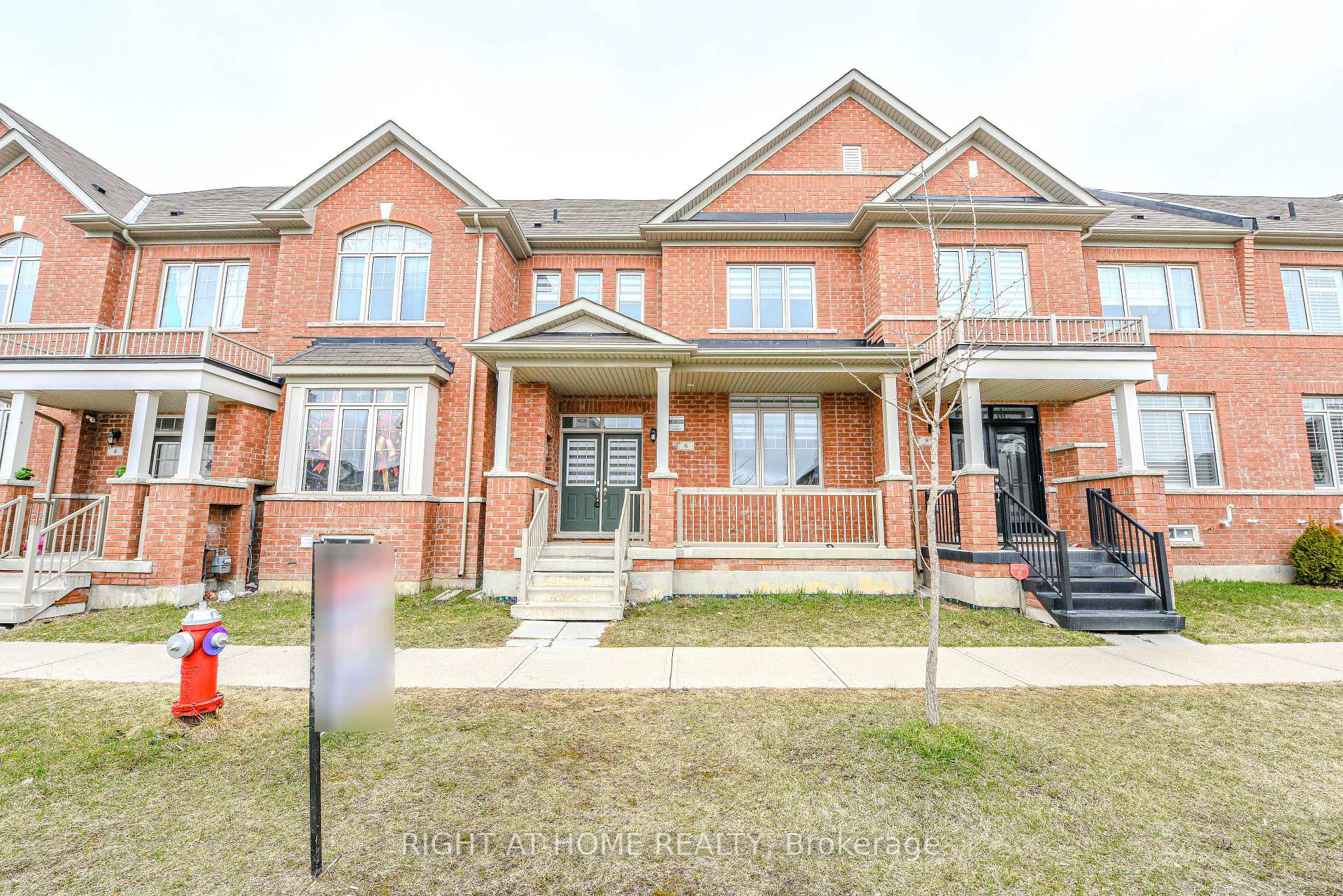 06 PRIMO Road, Brampton, ON L7A 3Y1 W12076601
