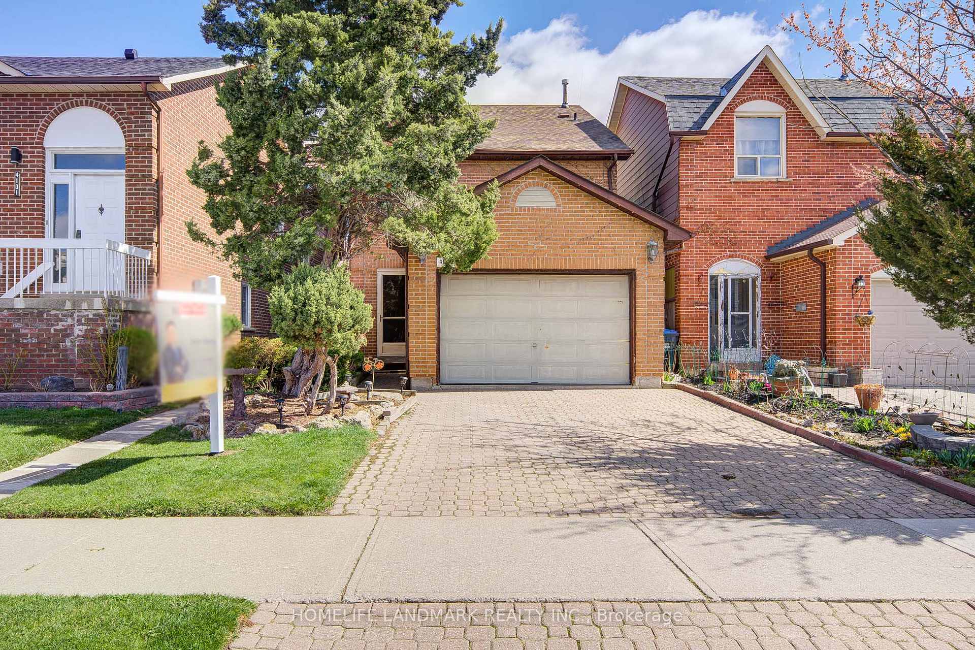 4097 Quaker Hill Drive, Mississauga, ON L5C 3M2 W12097547