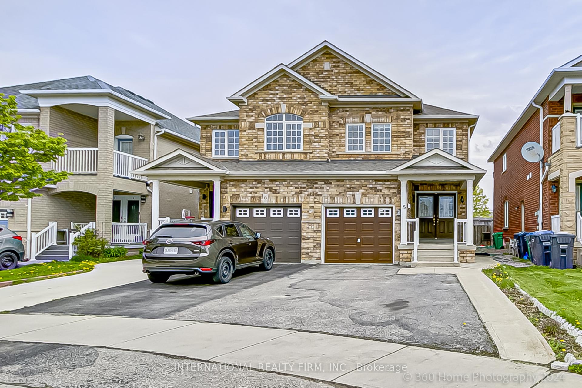 8 Dewridge Court, Brampton, ON L6R 3C2 W12117697