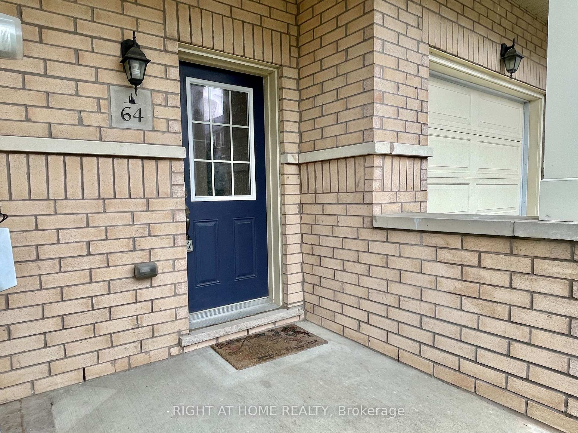 64 Cathedral High Street, Markham, ON L6C 0P3 N12131106