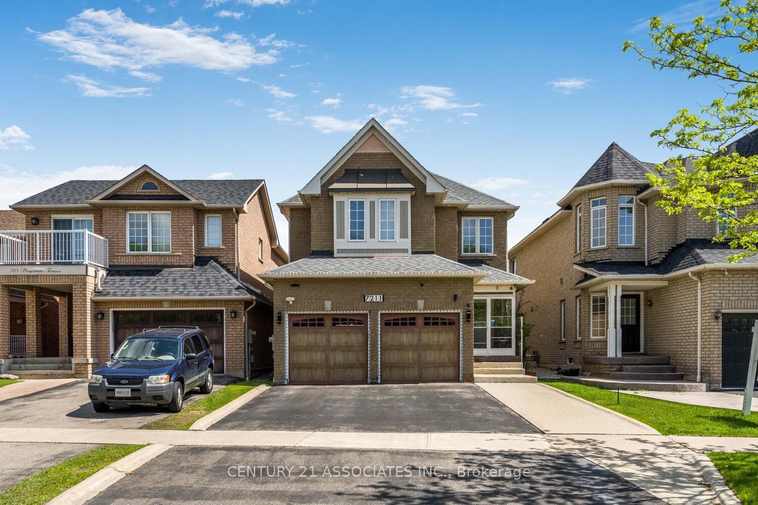 7211 Magistrate Terrace, Mississauga, ON L5W 1T6 W12156839