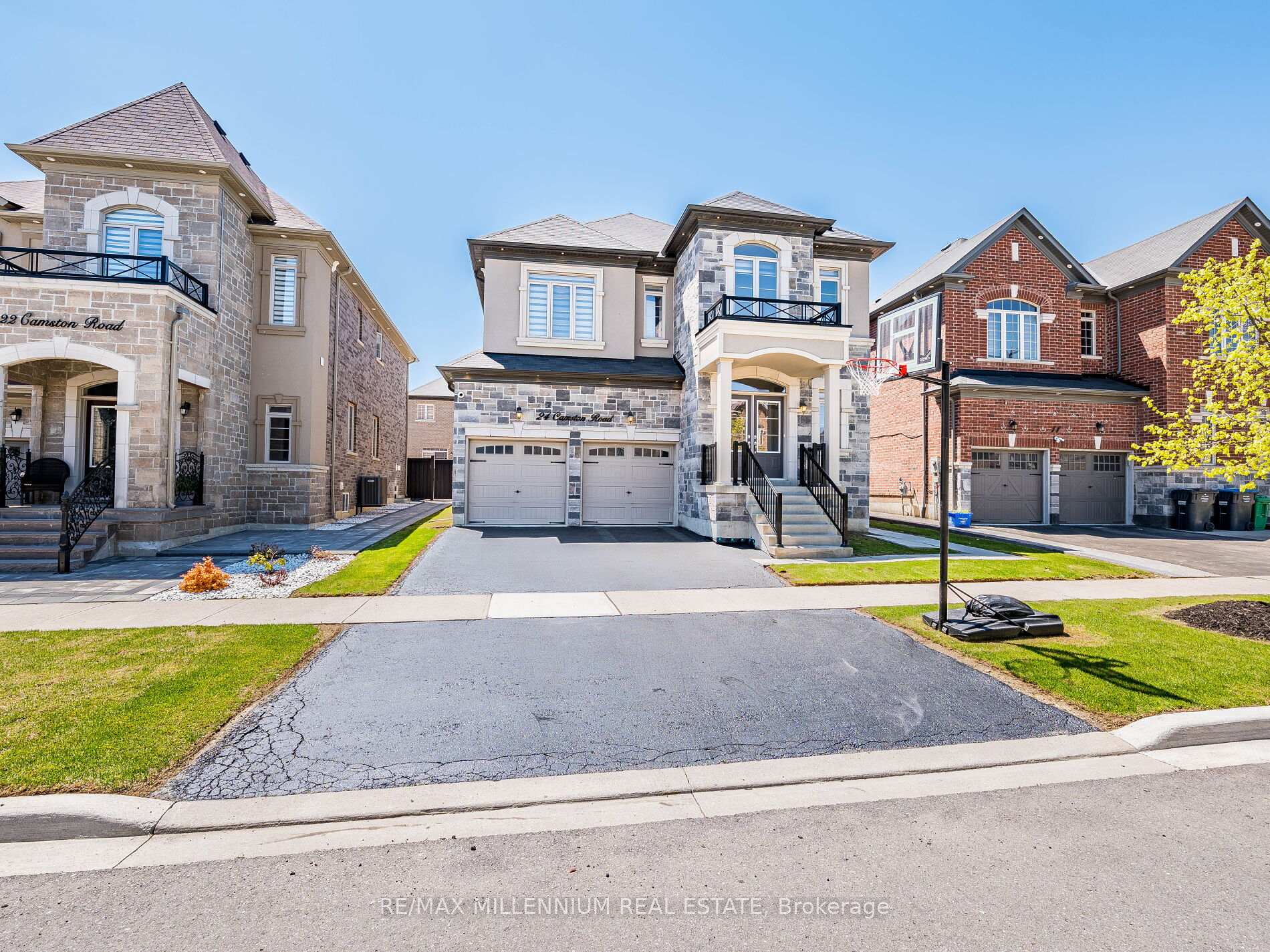 24 Camston Road, Brampton, ON L6P 4J8 W12153256