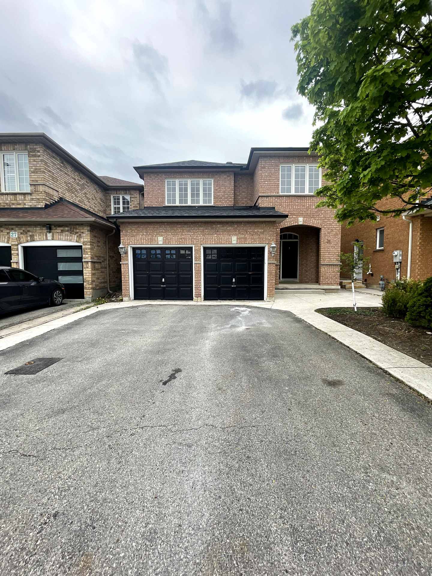25 Sewells Lane, Brampton, ON L7A 2Z9 W12152931